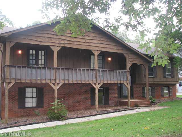 3251 High Cliffs Road Pfafftown, NC 27040 - Photo 1 of 15 Exterior Front.