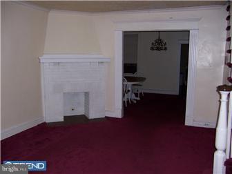 251 Wembly Road Upper Darby, PA 19082 - Photo 2 of 6 Living Room