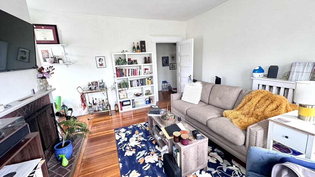 514 Harvard Street, Unit 3A Brookline, MA 02446 - Photo 2 of 9