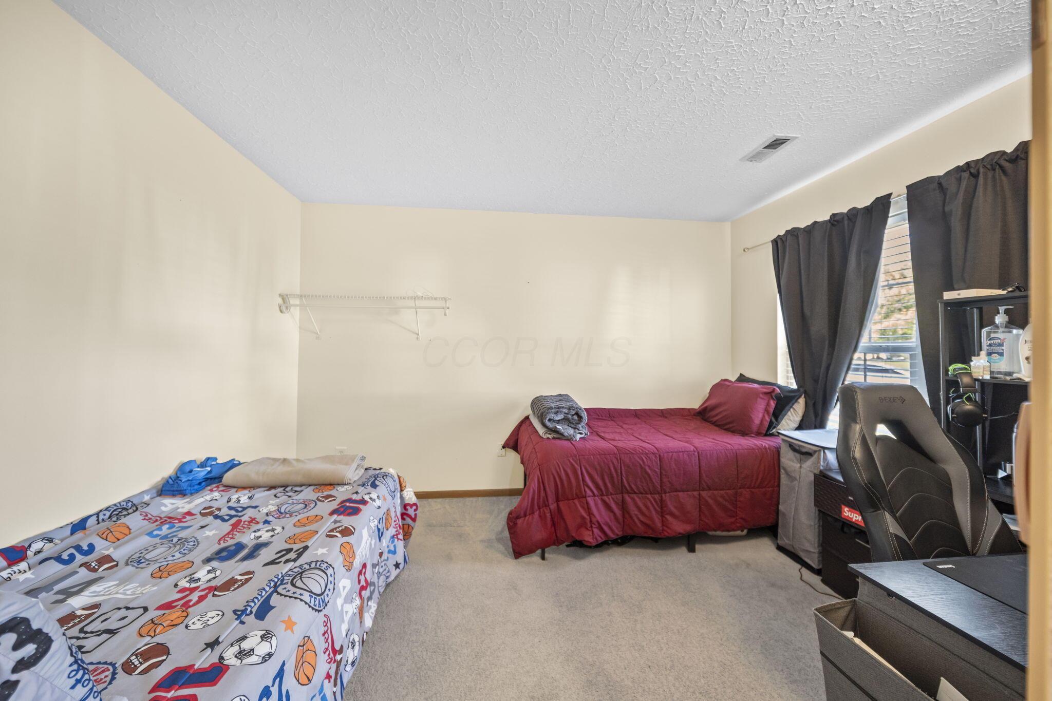 1521 October Ridge Court Columbus, OH 43223 - Photo 23 of 64 23-web-or-mls-DSC09614