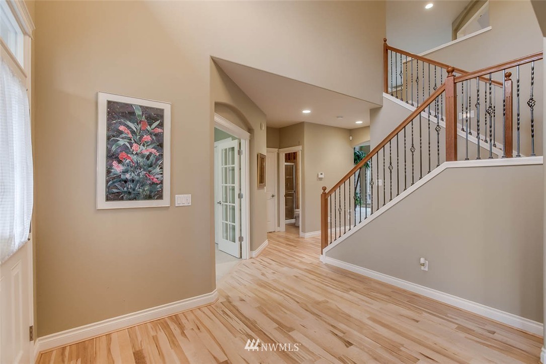16641 Southeast 165th Way Renton, WA 98058 - Photo 3 of 25