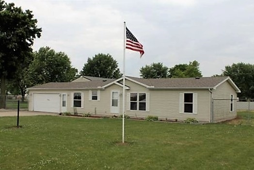 1728 Bertha Street Woodburn, IN 46797 - Photo 2 of 23 Gallery Image 2