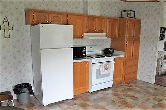 1728 Bertha Street Woodburn, IN 46797 - Photo 9 of 23 Gallery Image 9