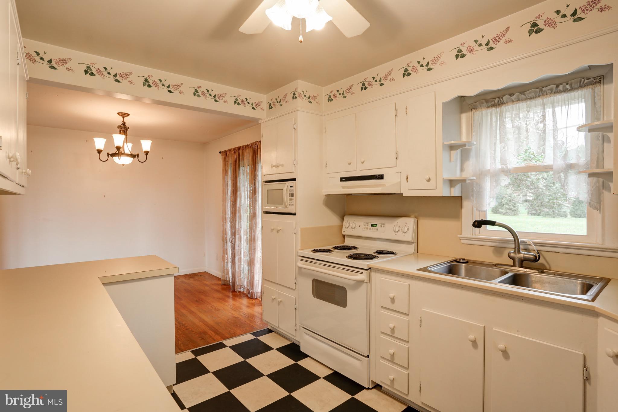 3421 Charlestown Road Lancaster, PA 17603 - Photo 15 of 26 Gallery Image 15