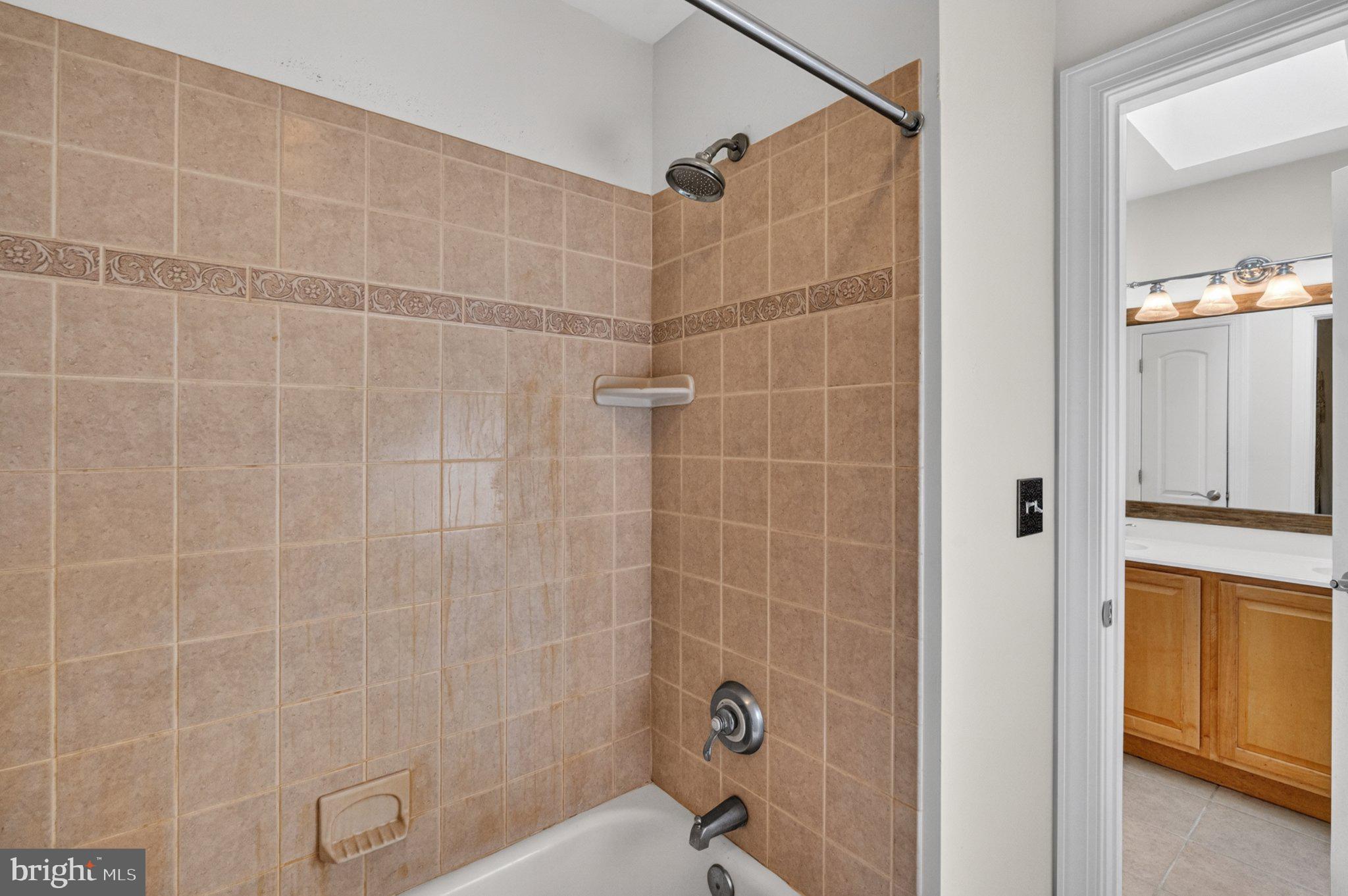 342 Ring Road Chadds Ford, PA 19317 - Photo 45 of 95 Elegant tiled shower retreat.