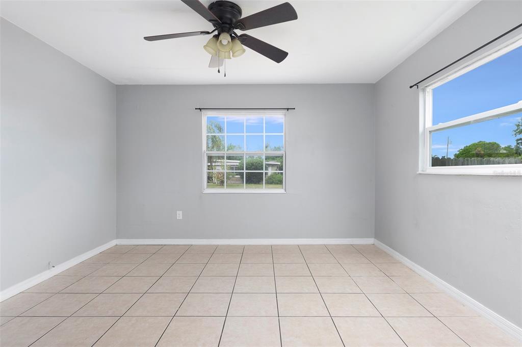 5255 45th Avenue North St. Petersburg, FL 33709 - Photo 16 of 24