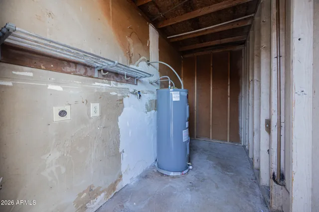 $1,095 | 3646 North 67th Avenue, Unit 15, Phoenix, AZ 85033