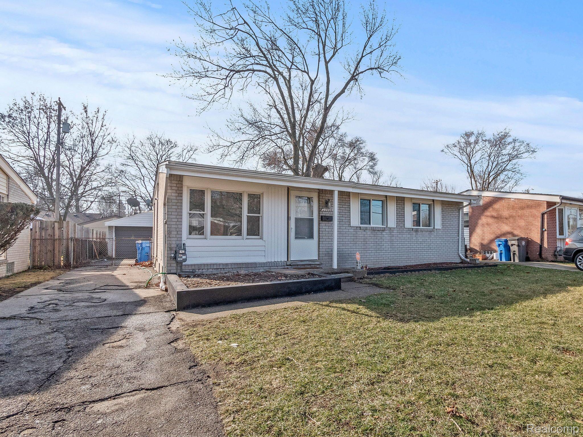 29701 Judith Street Inkster, MI 48141 - Photo 2 of 31 Gallery Image 2