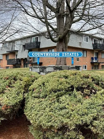 $194,500 | 176 Maple Avenue, Unit 235, Rutland, MA 01543