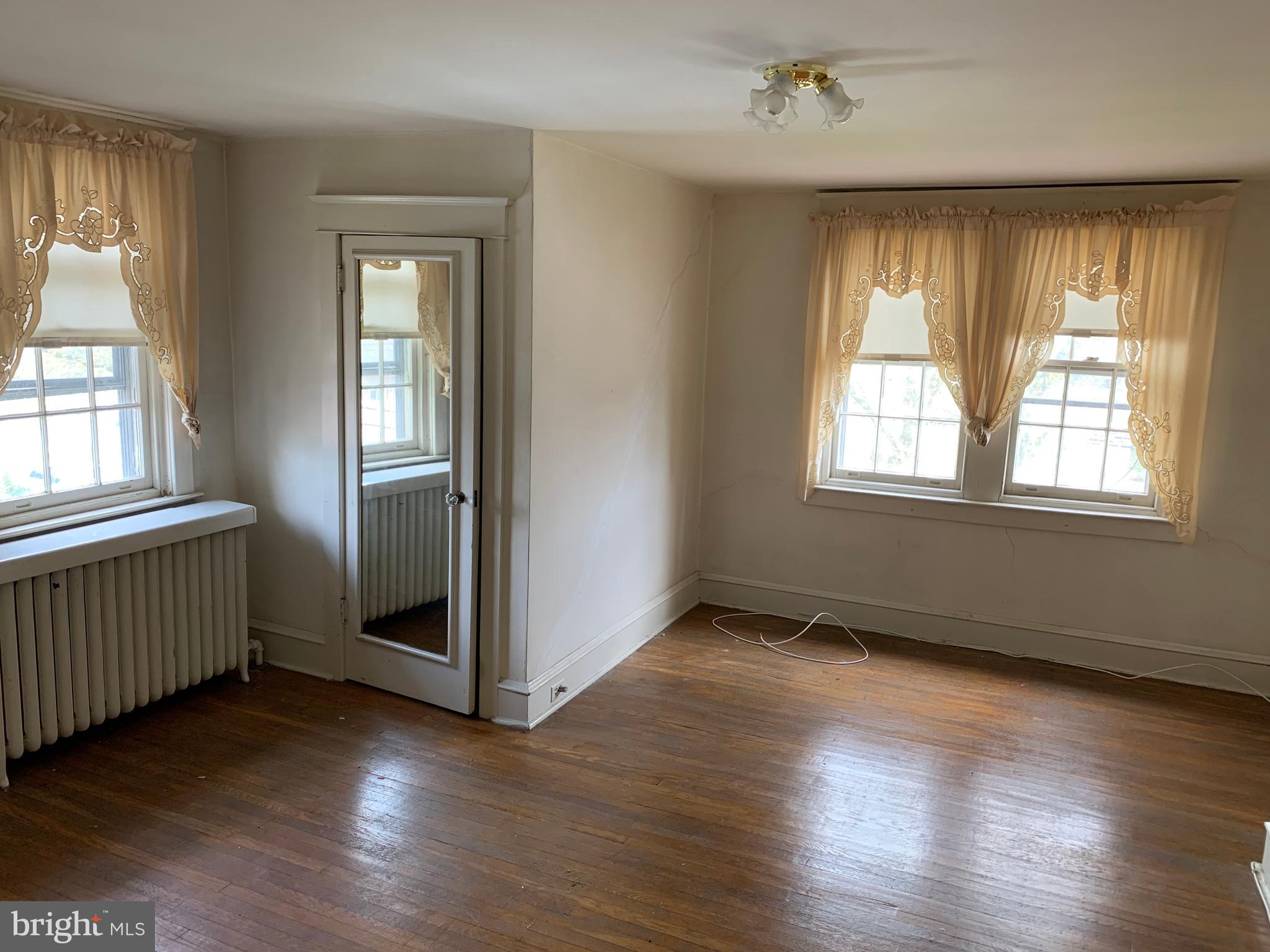 116 Heather Road Upper Darby, PA 19082 - Photo 14 of 25