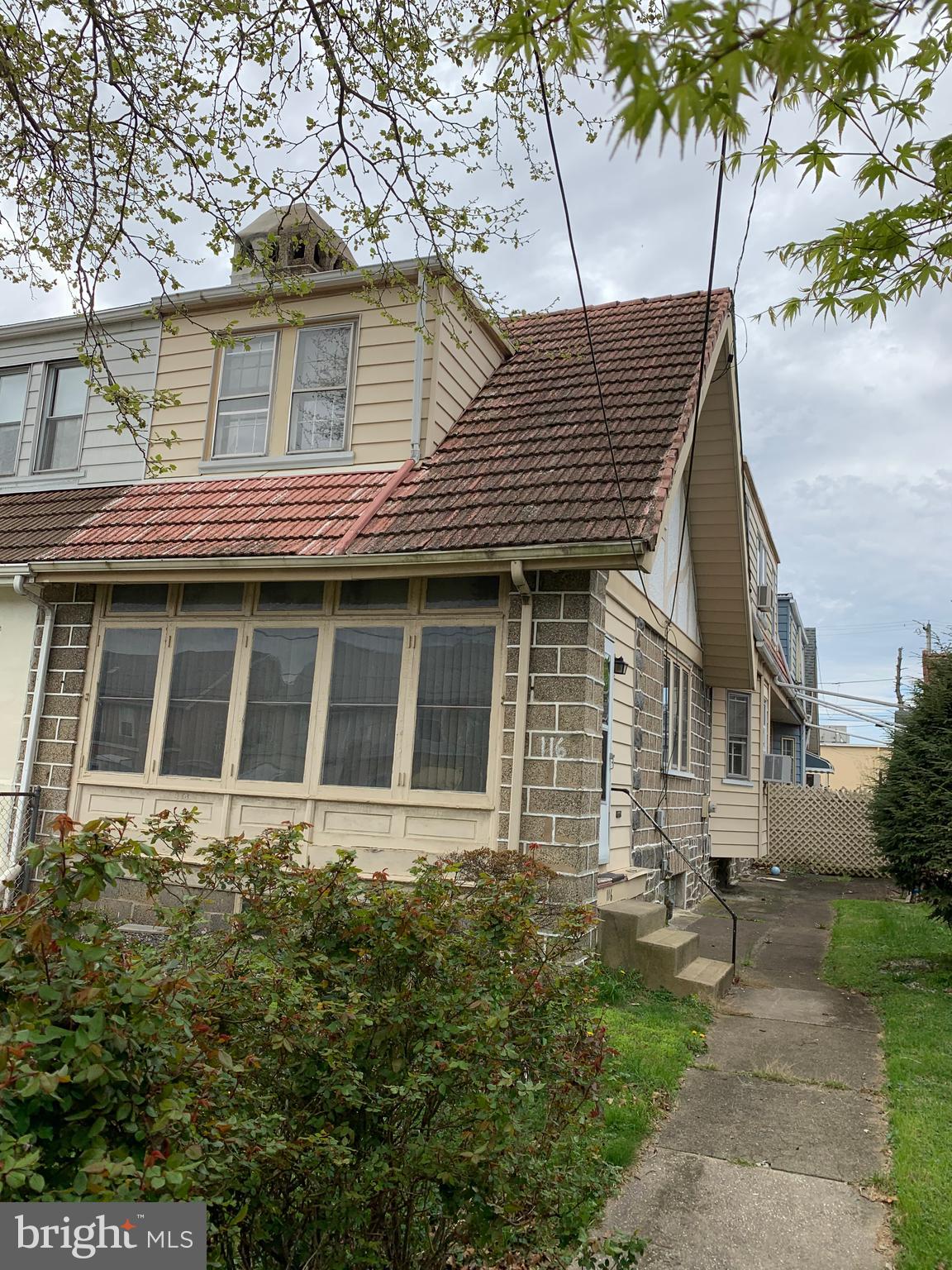 116 Heather Road Upper Darby, PA 19082 - Photo 3 of 25