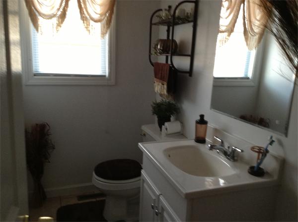 117-119 Michon Street Springfield, MA 01151 - Photo 7 of 12 Gallery Image 7
