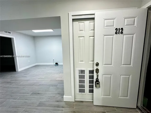 $1,850 | 301 Northwest 177th Street, Unit 212, Miami Gardens, FL 33169