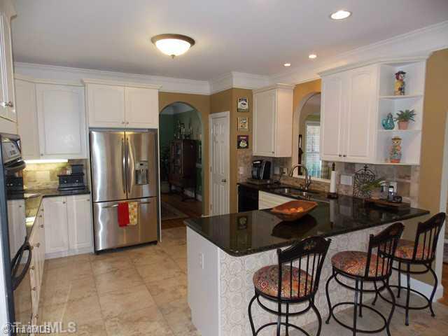 8506 Merriman Farm Road Oak Ridge, NC 27310 - Photo 6 of 16 Kitchen.