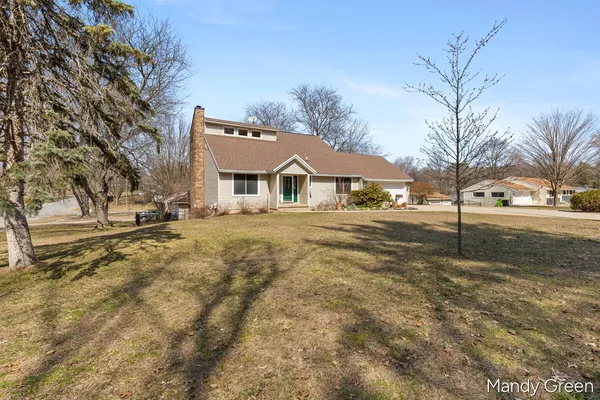 $350,000 | 810 West South Street, Greenville, MI 48838
