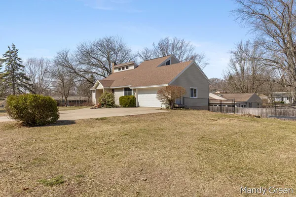 $350,000 | 810 West South Street, Greenville, MI 48838