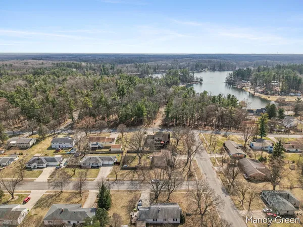 $350,000 | 810 West South Street, Greenville, MI 48838