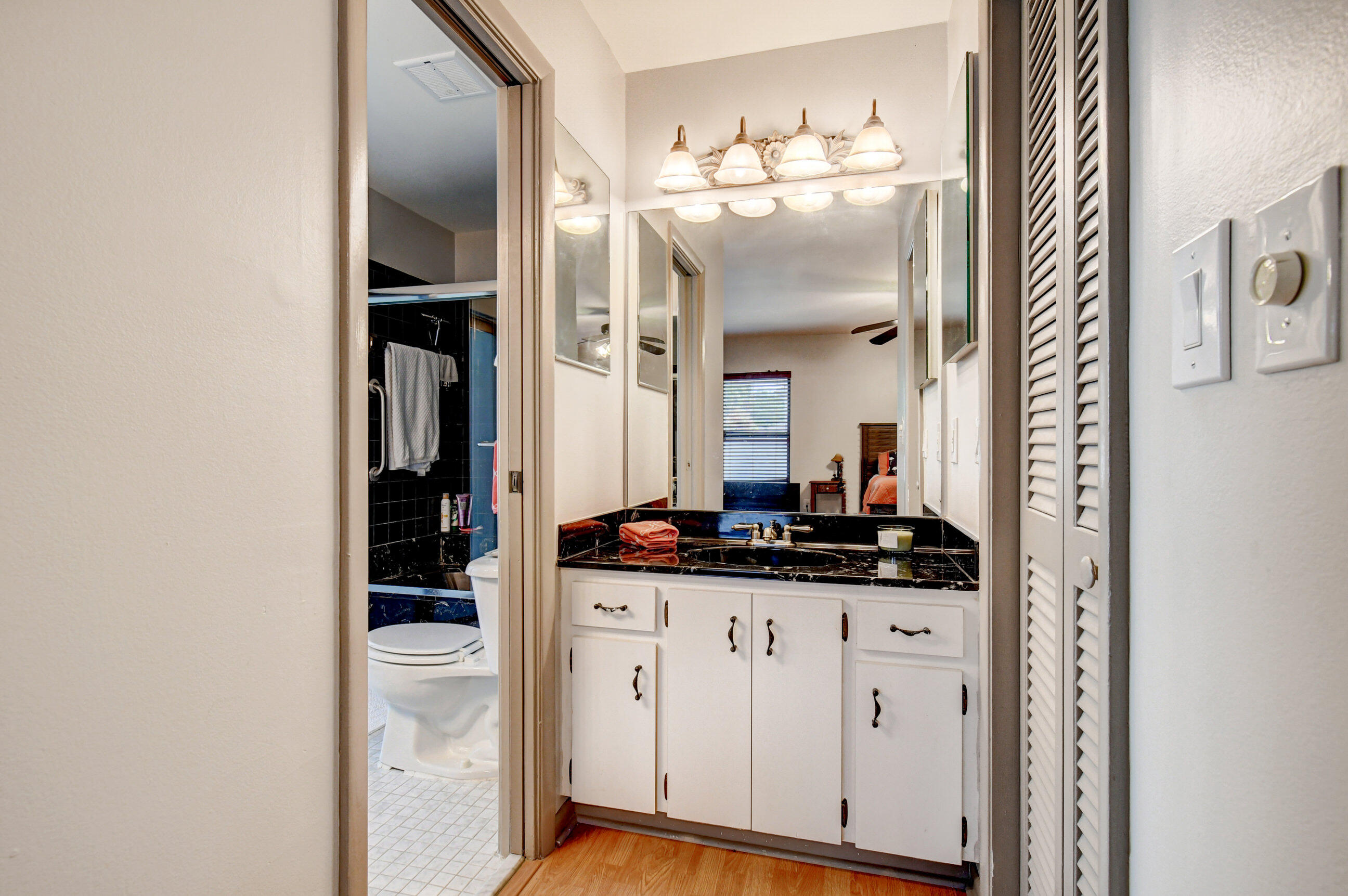 533 Southwest 29th Avenue Delray Beach, FL 33445 - Photo 11 of 32 Master Bathroom