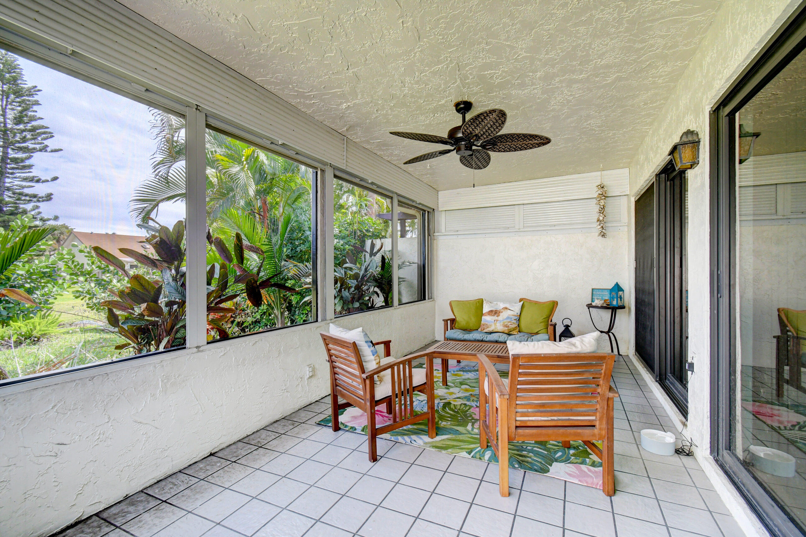 533 Southwest 29th Avenue Delray Beach, FL 33445 - Photo 16 of 32 Patio/Lanai