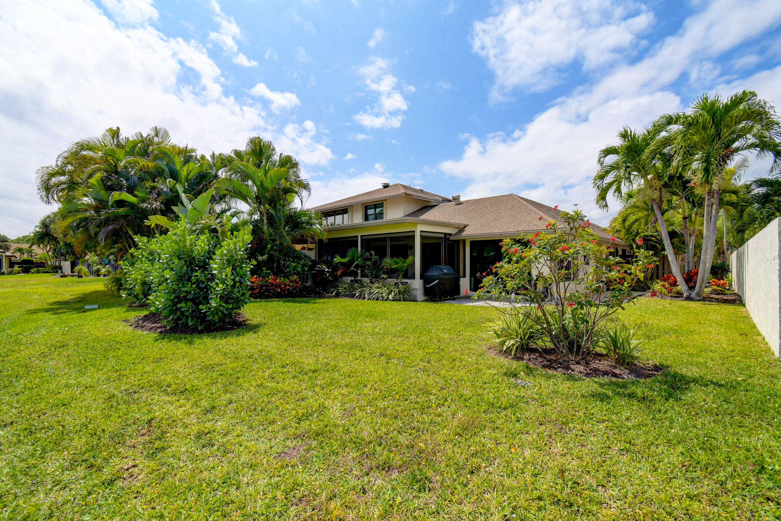 533 Southwest 29th Avenue Delray Beach, FL 33445 - Photo 21 of 32 Rear of Home