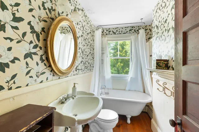 $625,000 | 115 Babbidge Road, Islesboro, ME 04848