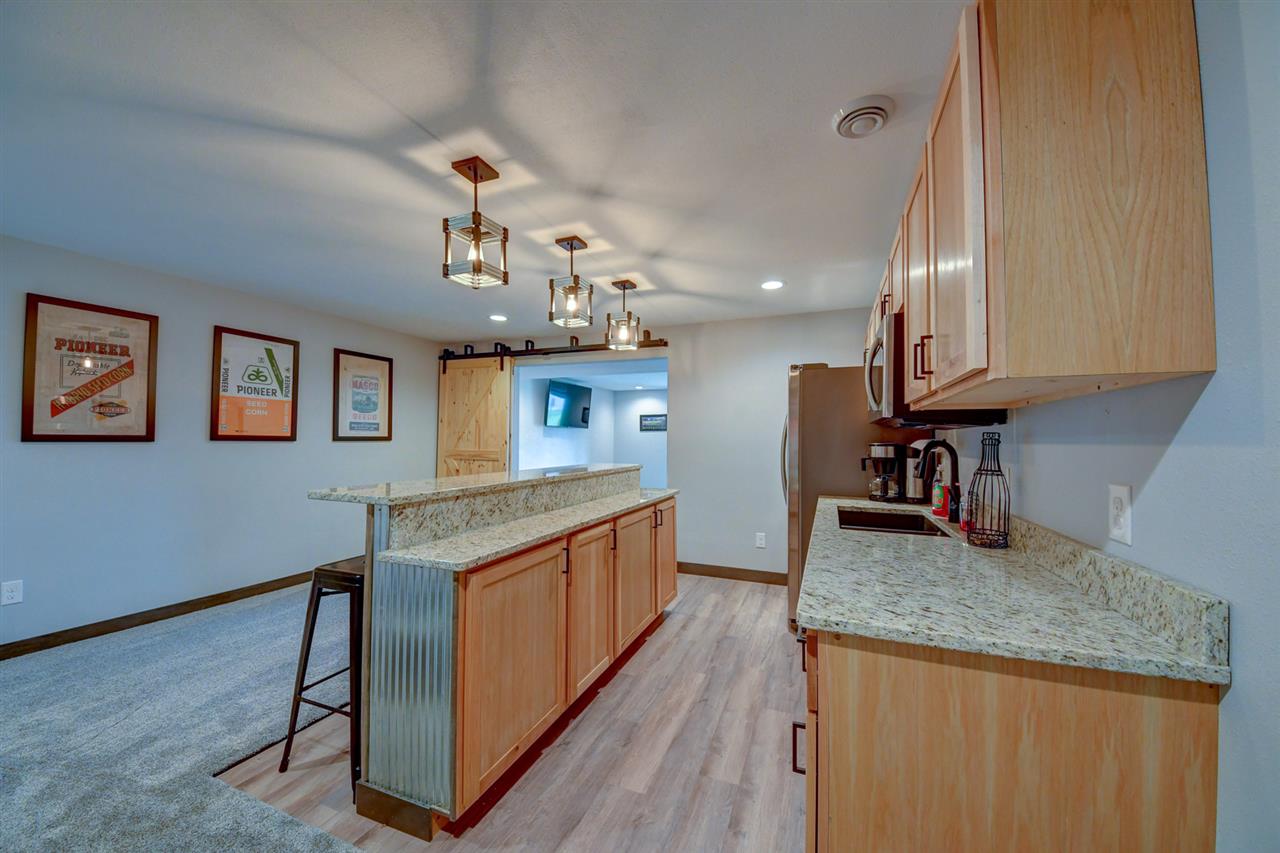 355 Saddleback Road Marion, IA 52302 - Photo 43 of 47 Gallery Image 43