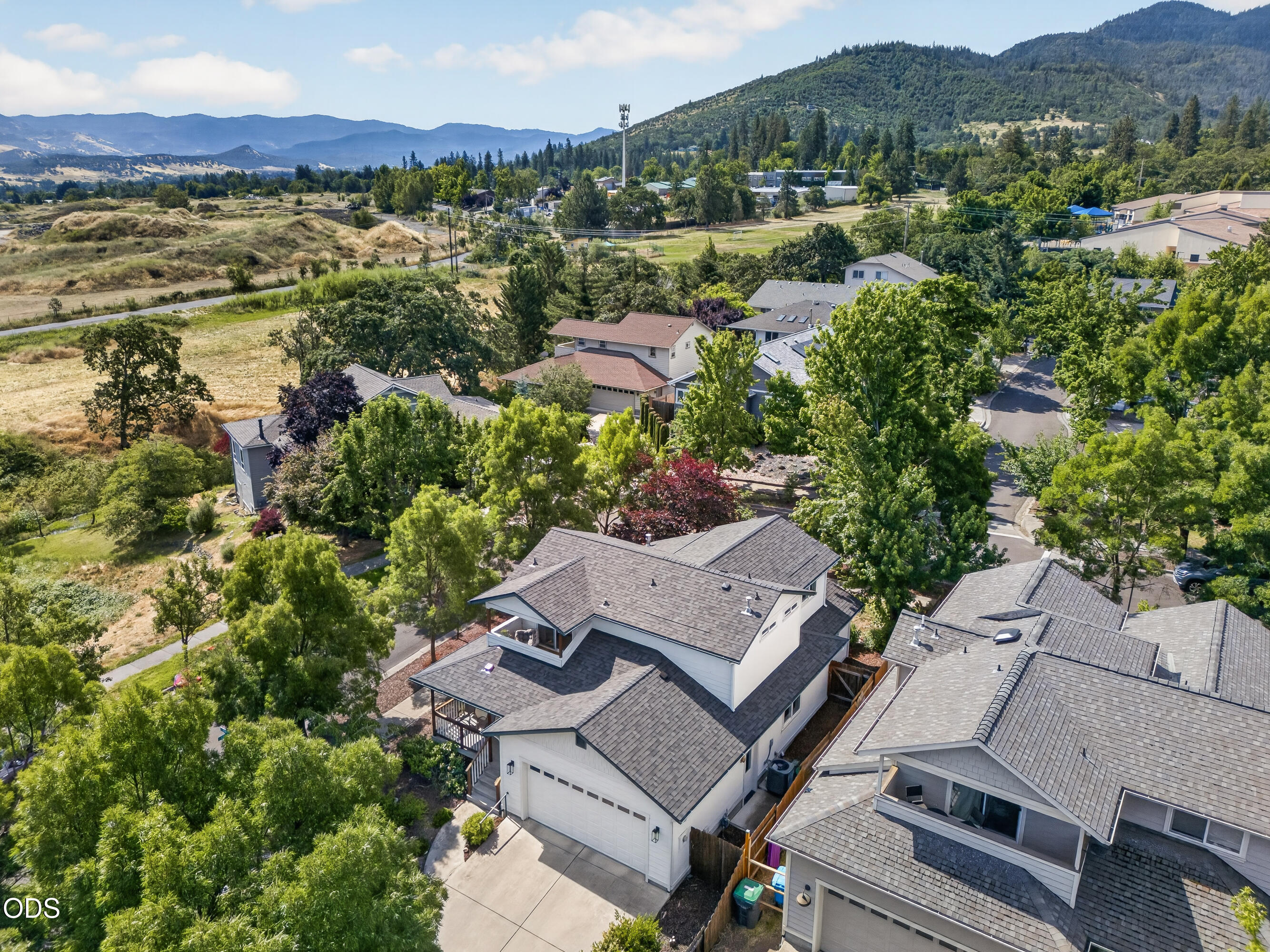 953 Spring Way Ashland, OR 97520 - Photo 26 of 29