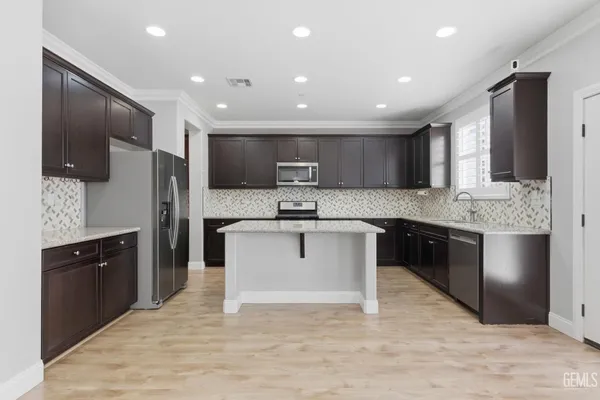 $529,999 | Undisclosed Address, Bakersfield, CA 93313