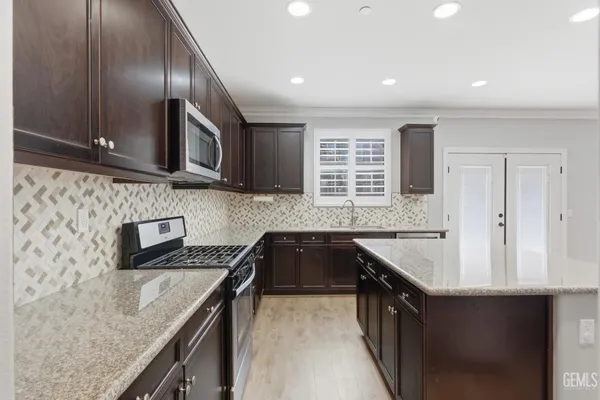 $529,999 | Undisclosed Address, Bakersfield, CA 93313