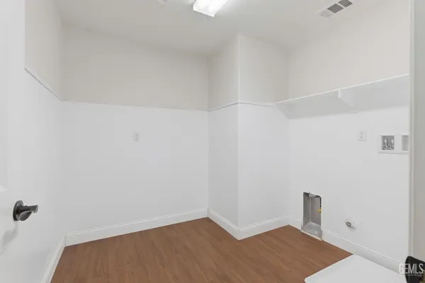 $529,999 | Undisclosed Address, Bakersfield, CA 93313