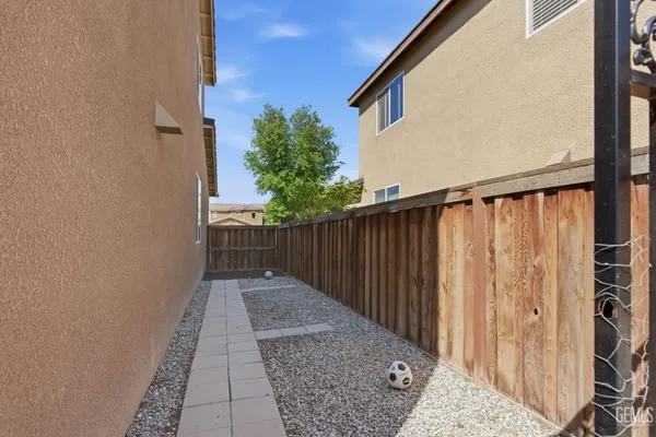 $529,999 | Undisclosed Address, Bakersfield, CA 93313