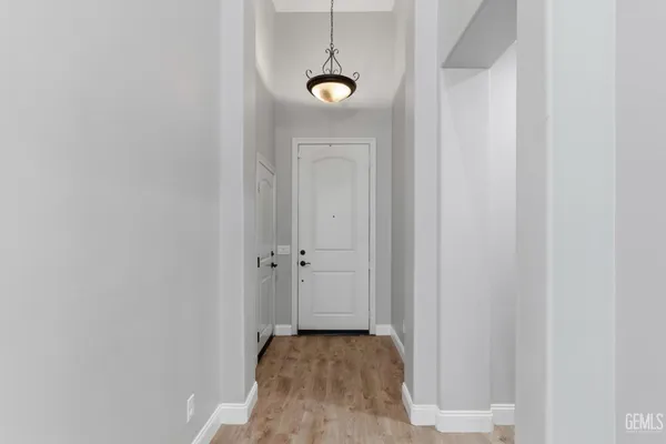 $529,999 | Undisclosed Address, Bakersfield, CA 93313