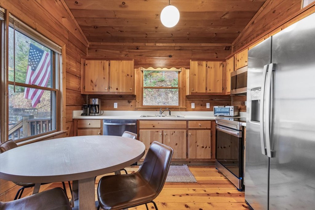 75 Laurel Creek Road Blue Ridge, GA 30513 - Photo 16 of 41