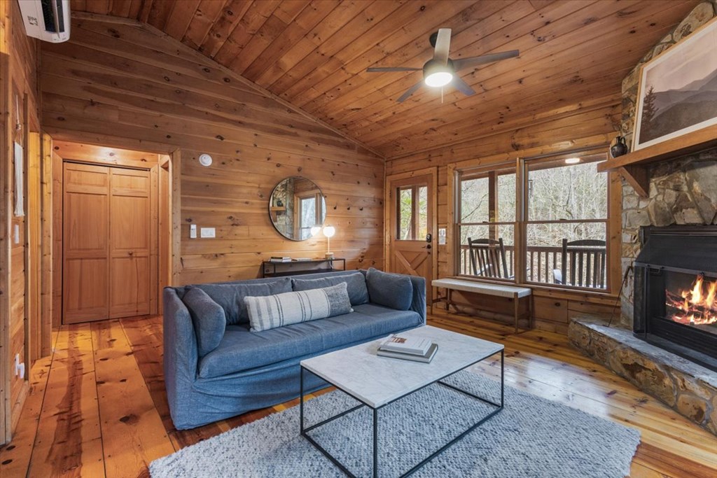 75 Laurel Creek Road Blue Ridge, GA 30513 - Photo 18 of 41