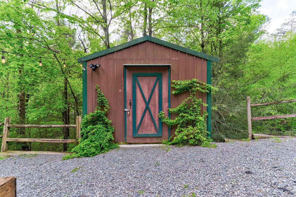 75 Laurel Creek Road Blue Ridge, GA 30513 - Photo 35 of 41