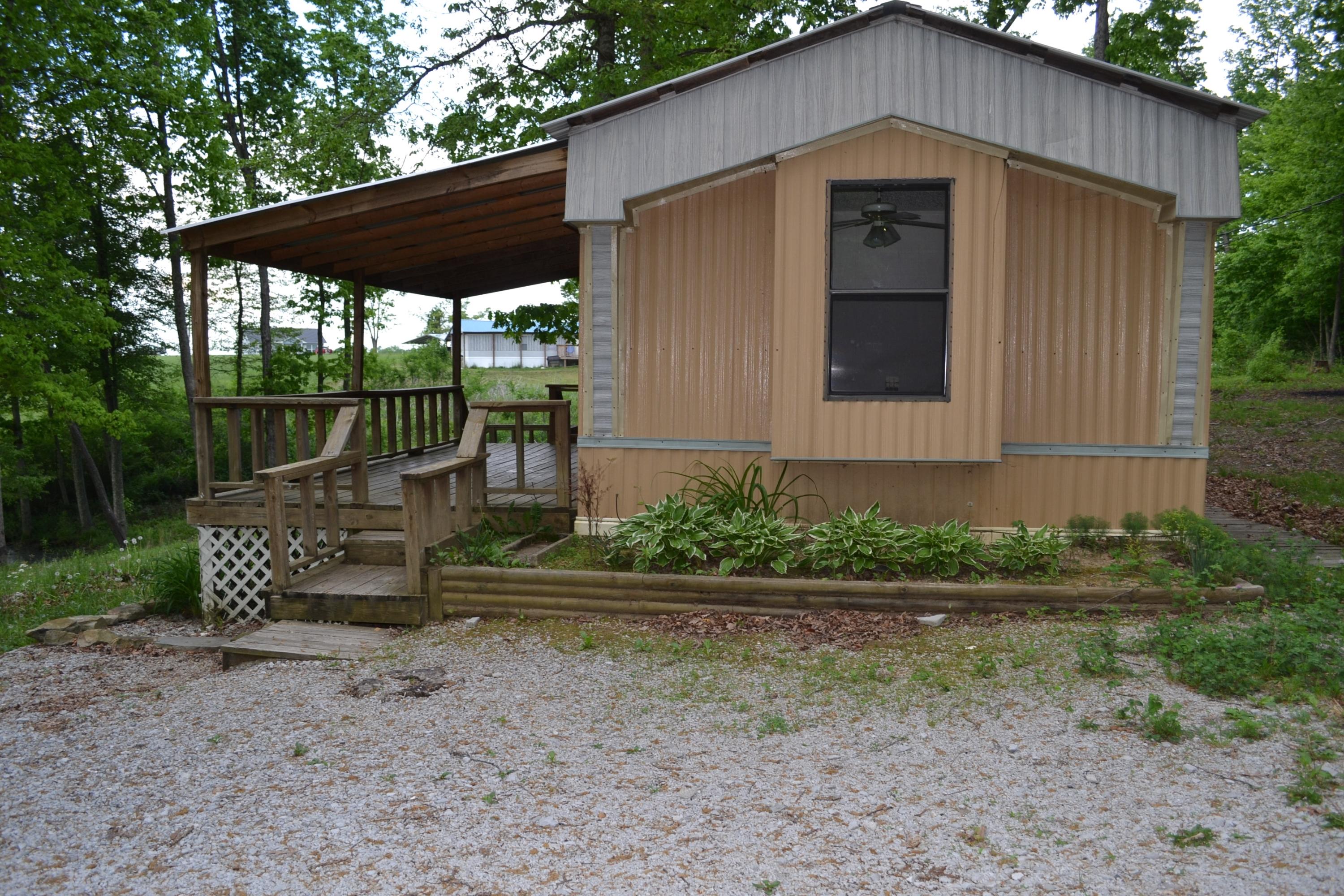 206 Tipton Road Crossville, TN 38571 - Photo 4 of 16 DSC_0333