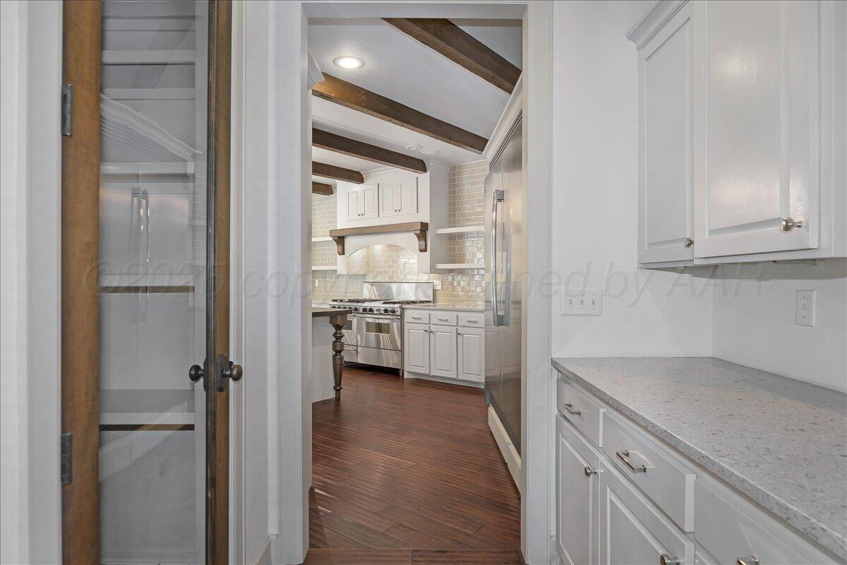 6107 Blue Sage Circle Amarillo, TX 79124 - Photo 24 of 79 14-Pantry
