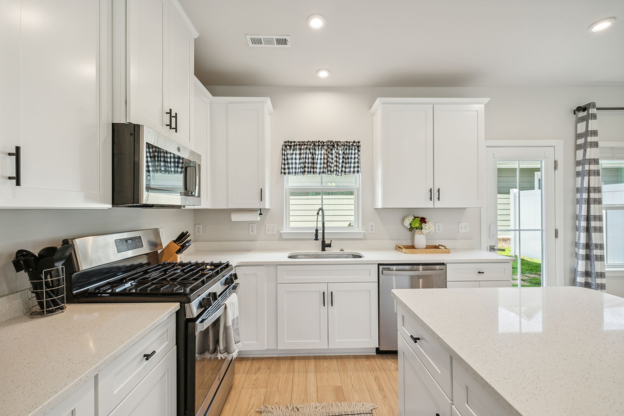 1043 Oglethorpe Drive Franklin, TN 37064 - Photo 14 of 52