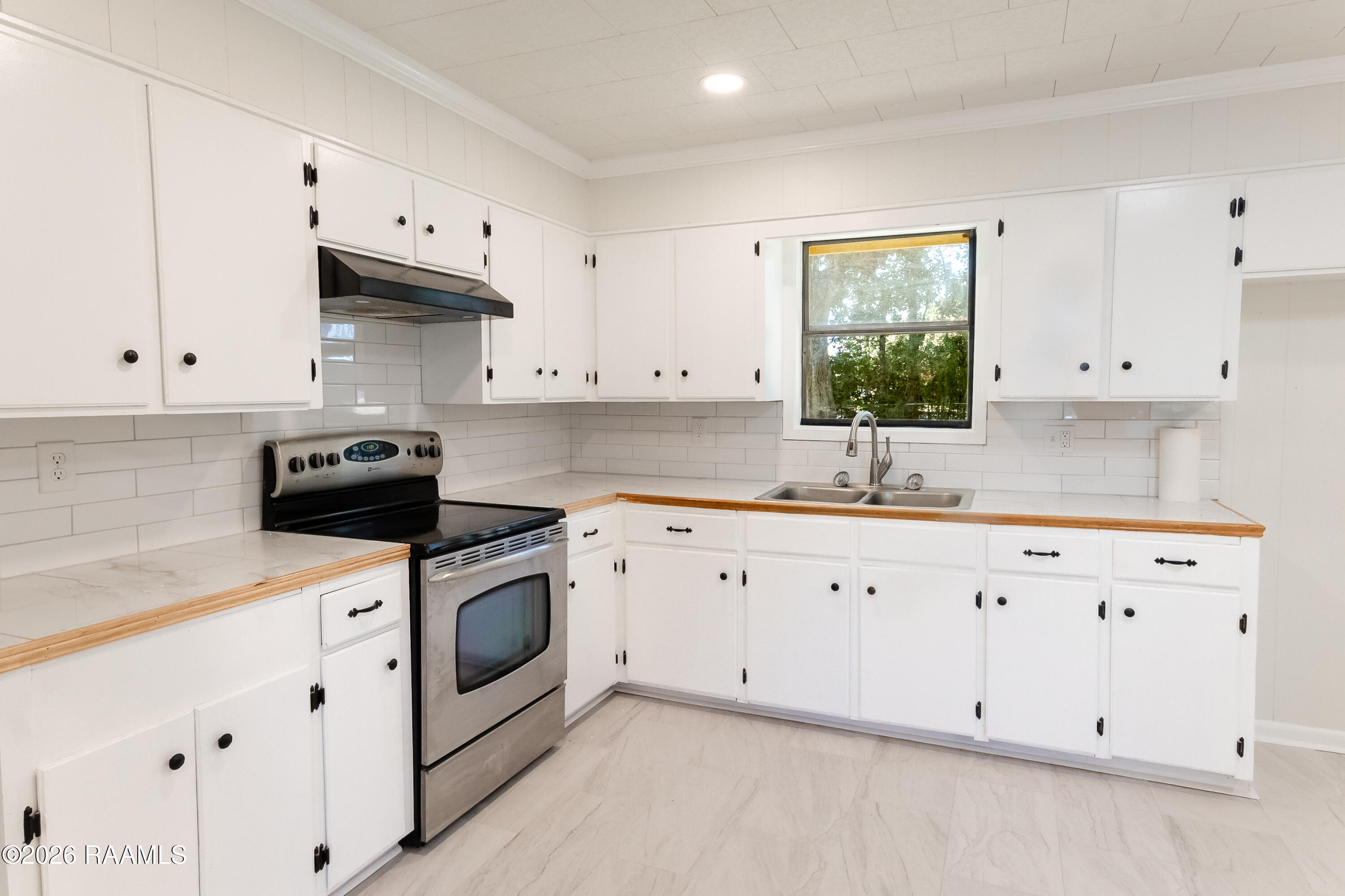 404 Rampart Street Carencro, LA 70520 - Photo 4 of 18 AA1A6457-HDR