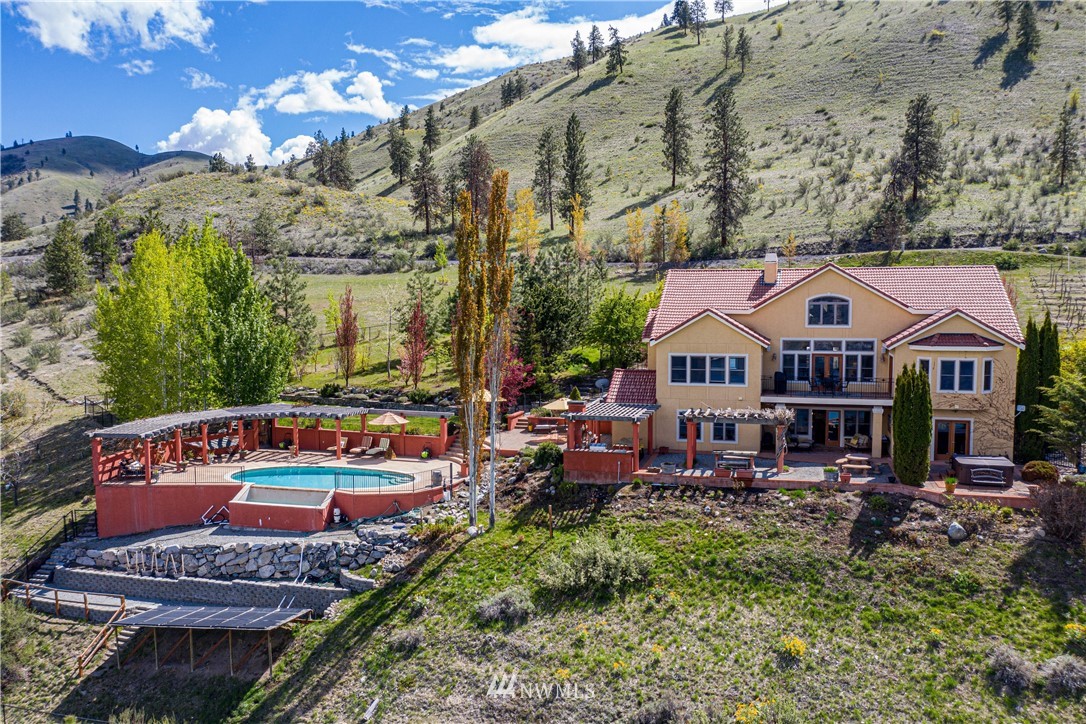 1805 Little Butte Ranch Road Chelan, WA 98816 - Photo 1 of 38 Gallery Image 1