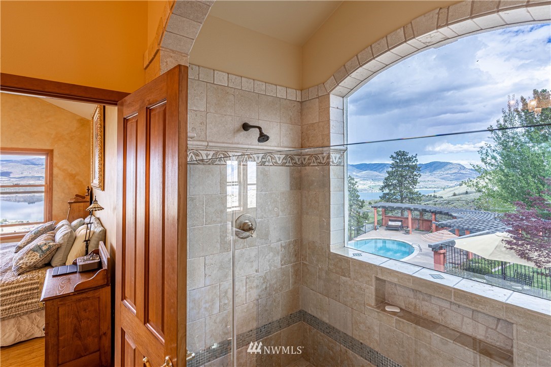1805 Little Butte Ranch Road Chelan, WA 98816 - Photo 12 of 38 Gallery Image 12