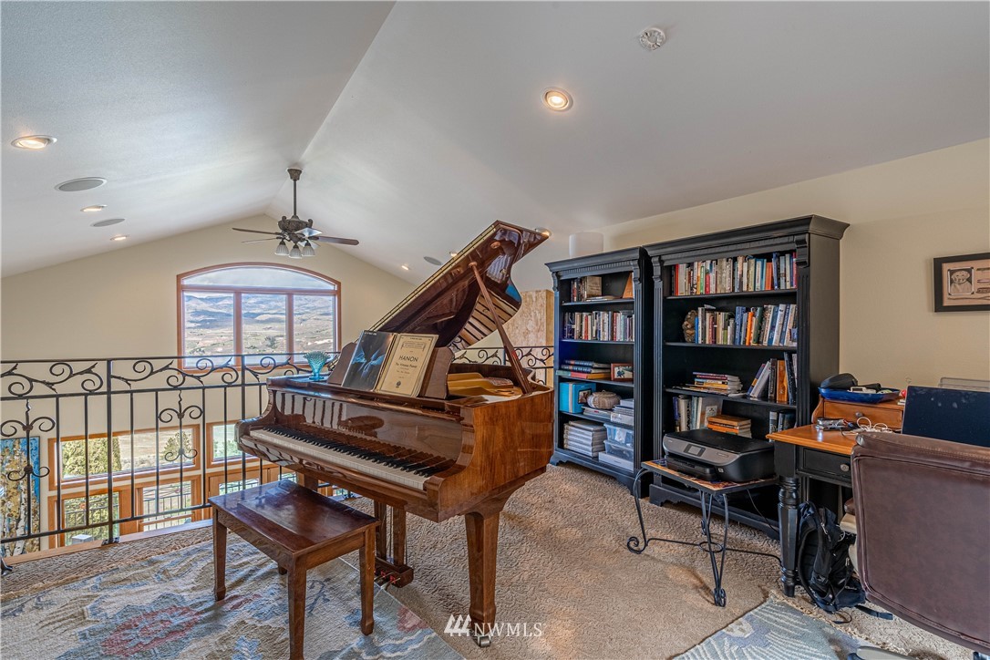 1805 Little Butte Ranch Road Chelan, WA 98816 - Photo 16 of 38 Gallery Image 16