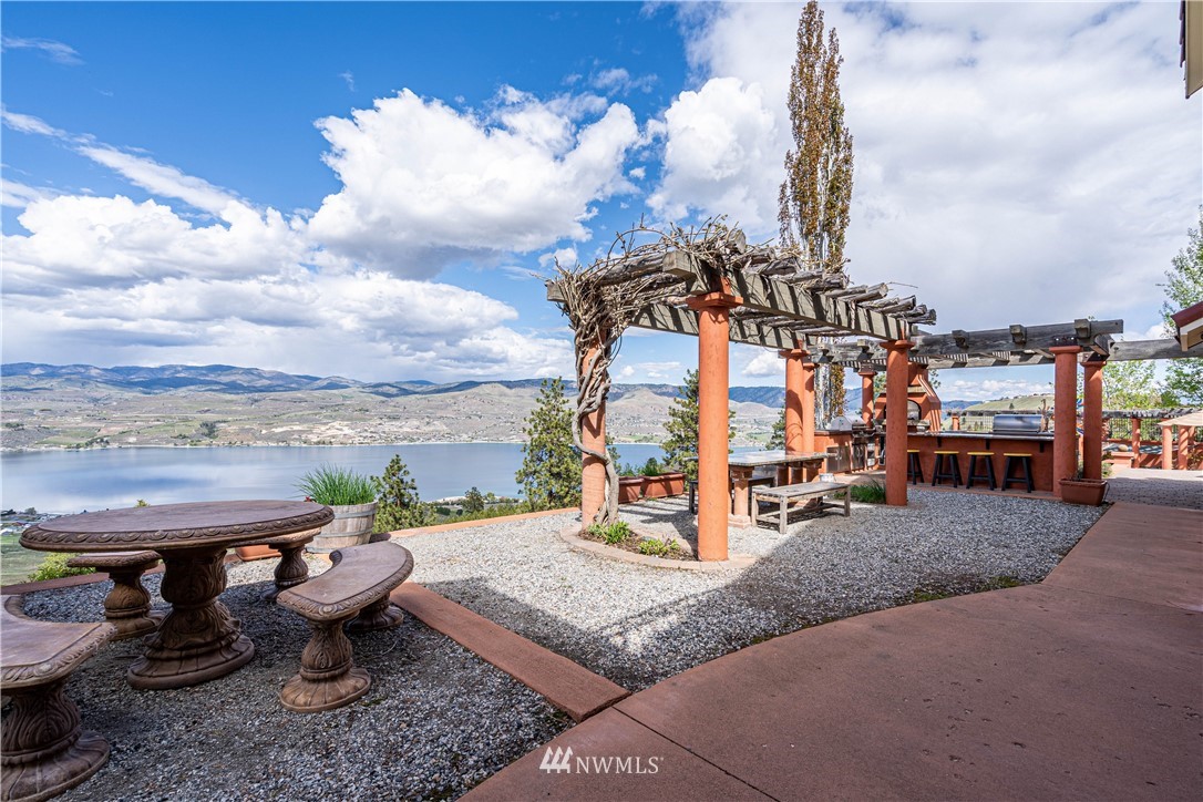 1805 Little Butte Ranch Road Chelan, WA 98816 - Photo 34 of 38 Gallery Image 34