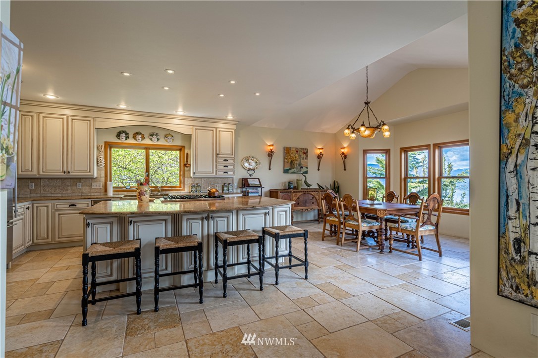 1805 Little Butte Ranch Road Chelan, WA 98816 - Photo 5 of 38 Gallery Image 5