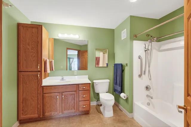 $119,000 | 5650 Boone Avenue North, Unit 310, New Hope, MN 55428