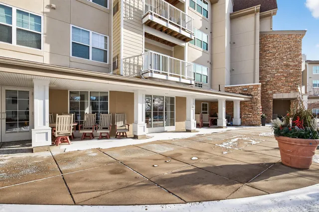 $119,000 | 5650 Boone Avenue North, Unit 310, New Hope, MN 55428