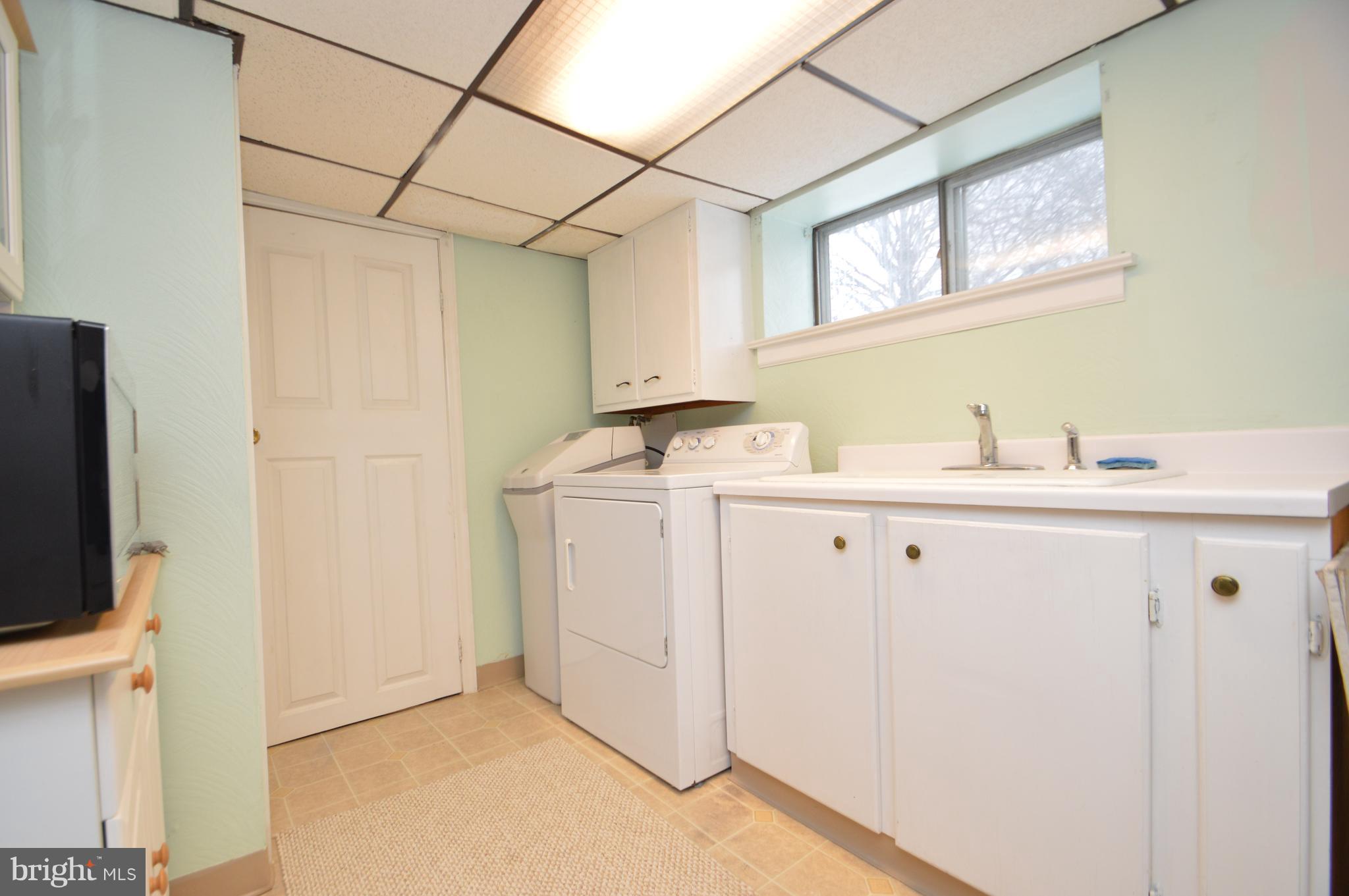 1005 Mitman Road Easton, PA 18040 - Photo 20 of 27 Gallery Image 20