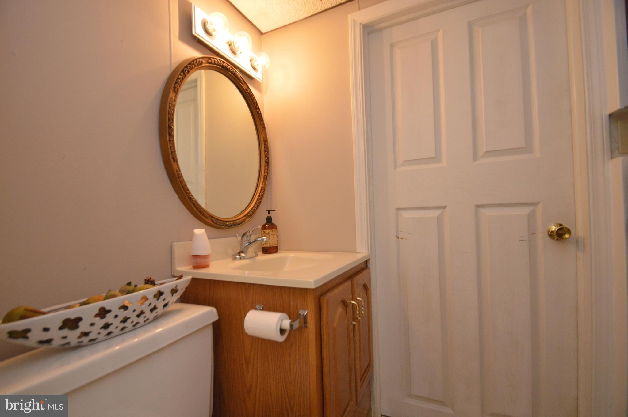 1005 Mitman Road Easton, PA 18040 - Photo 21 of 27 Gallery Image 21
