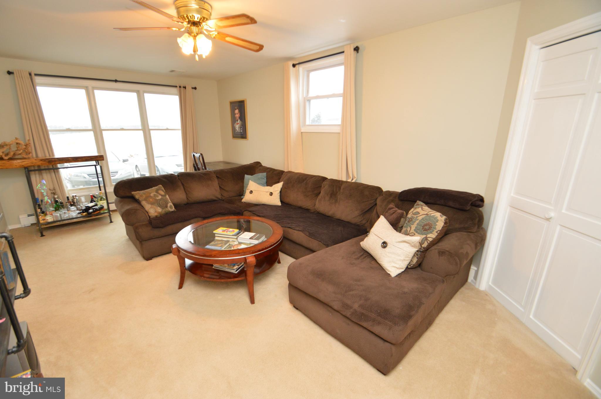1005 Mitman Road Easton, PA 18040 - Photo 4 of 27 Gallery Image 4