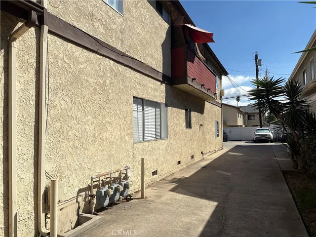 $1,289,000 | 844 Loma Avenue, Long Beach, CA 90804